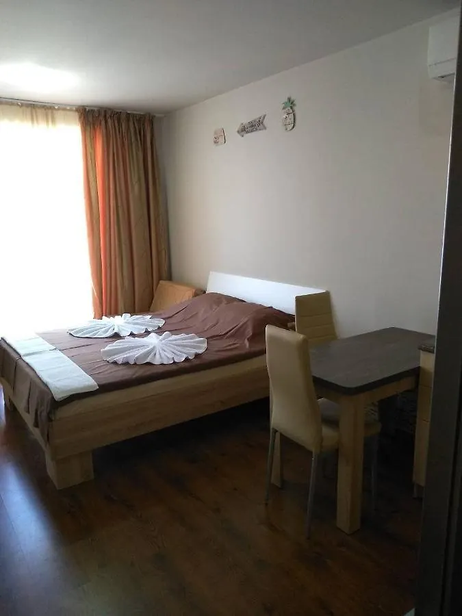Diamond Beach Sea View Studios Burgas